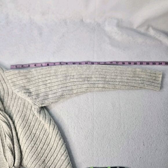 GAP Body Sz S Grey Cardigan Knit Knot Trim Batwing Soft - Picture 5 of 6